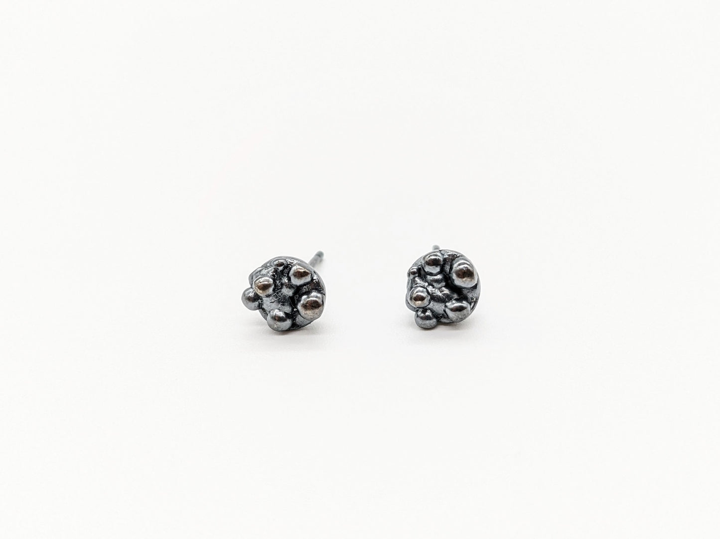 Bubbly Studs