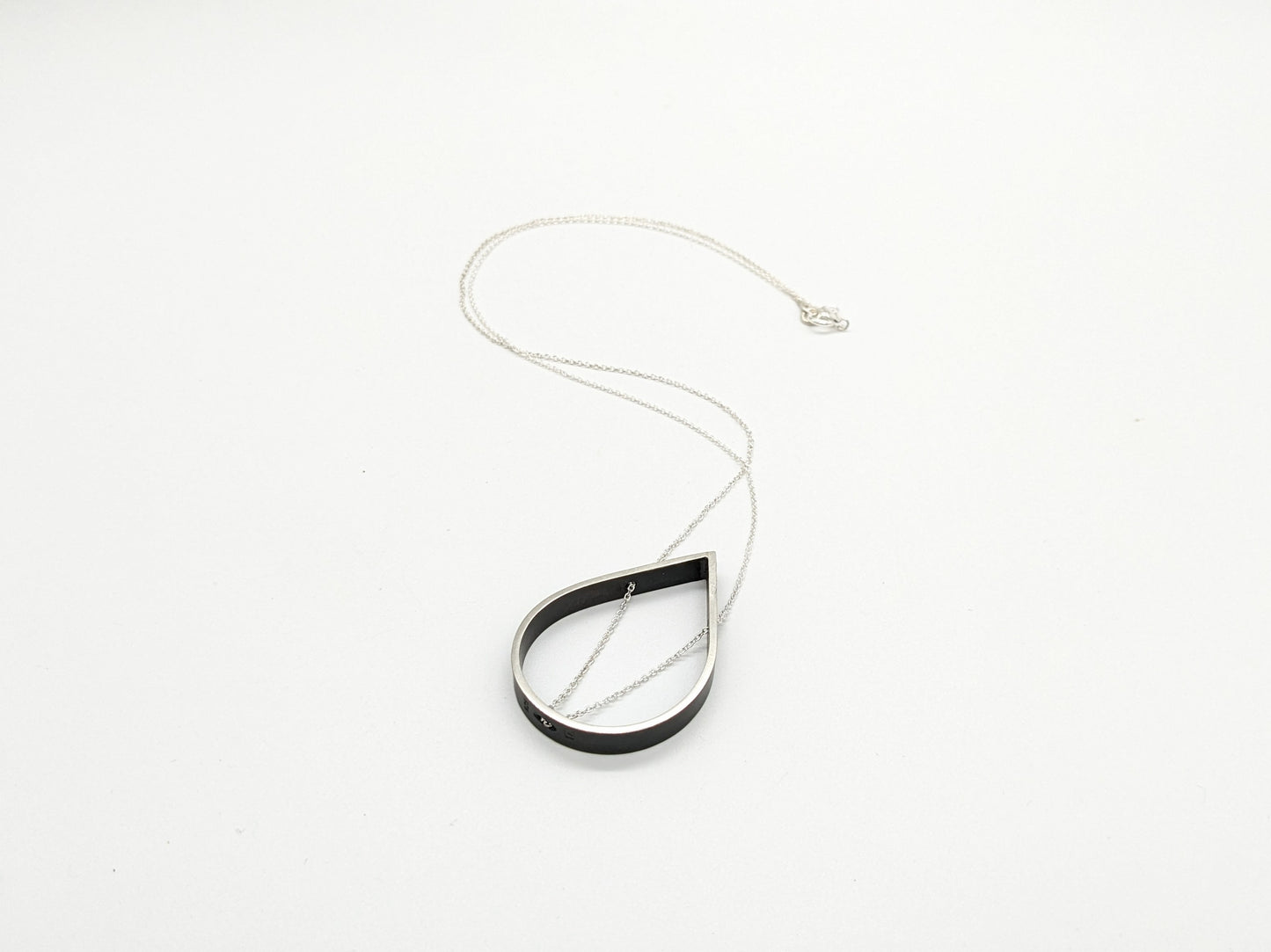 Outline Necklace - Minimalist Droplet