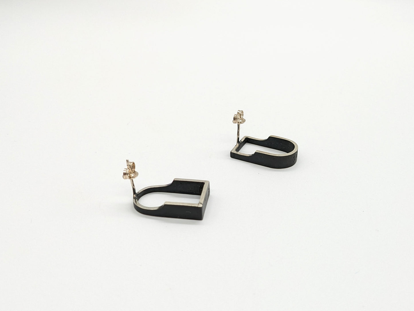 Outline Earrings - Arch