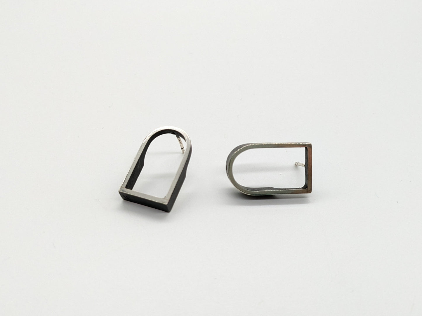 Outline Earrings - Arch