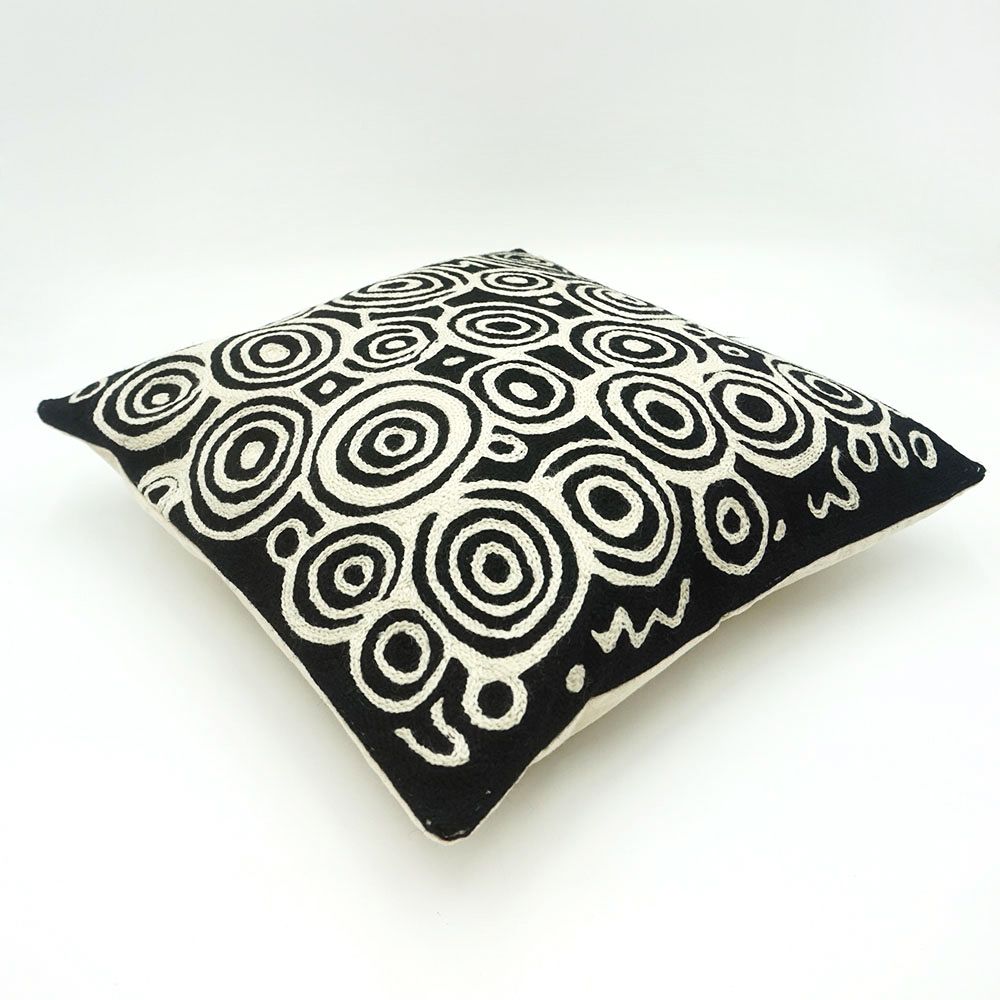 Chainstitch Cushion Cover - Nelly Patterson (2)