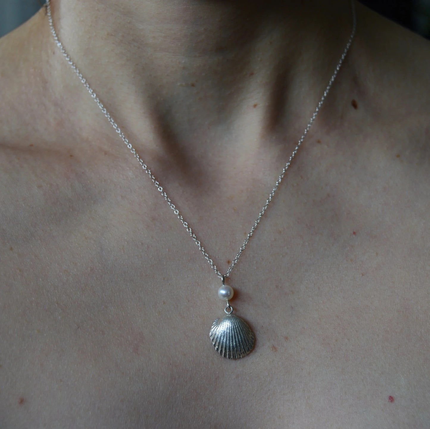 Sterling Silver Shell with Pearl Necklace