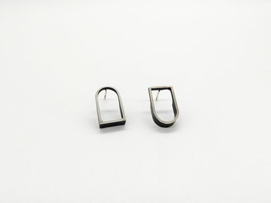 Outline Earrings - Arch