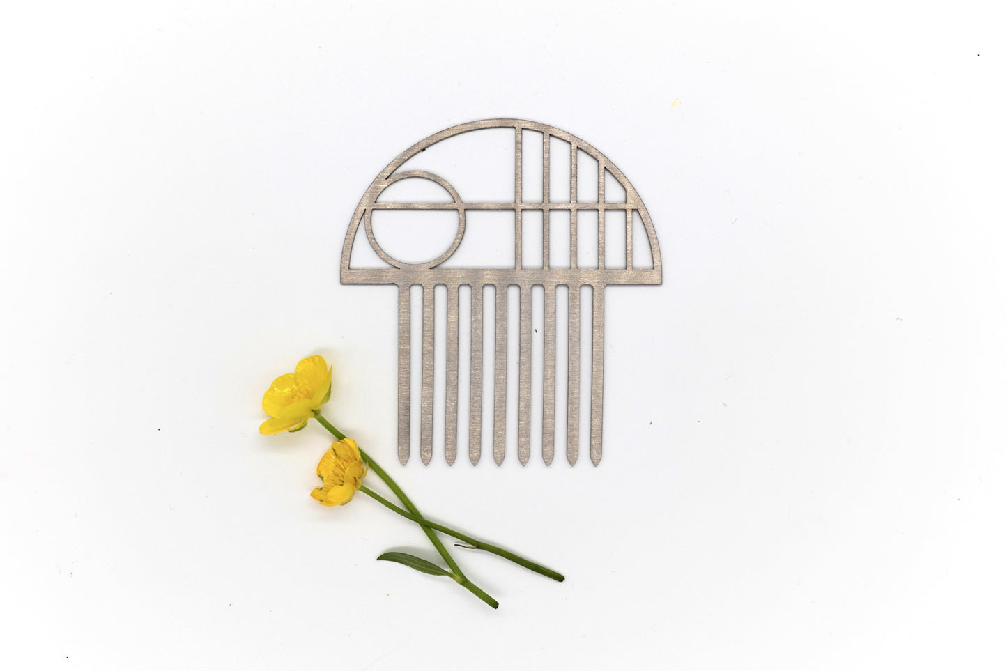 The Detailed Hair Comb