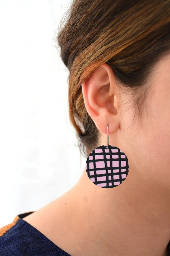 Crosshatch - Circle Hook Earrings - Pink